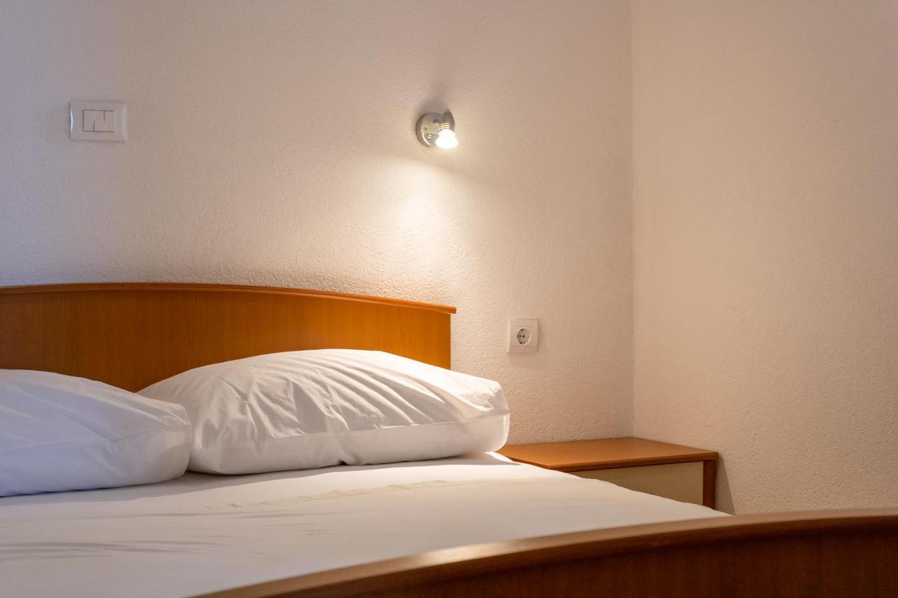 Apartments Maris Baška Voda Zewnętrze zdjęcie