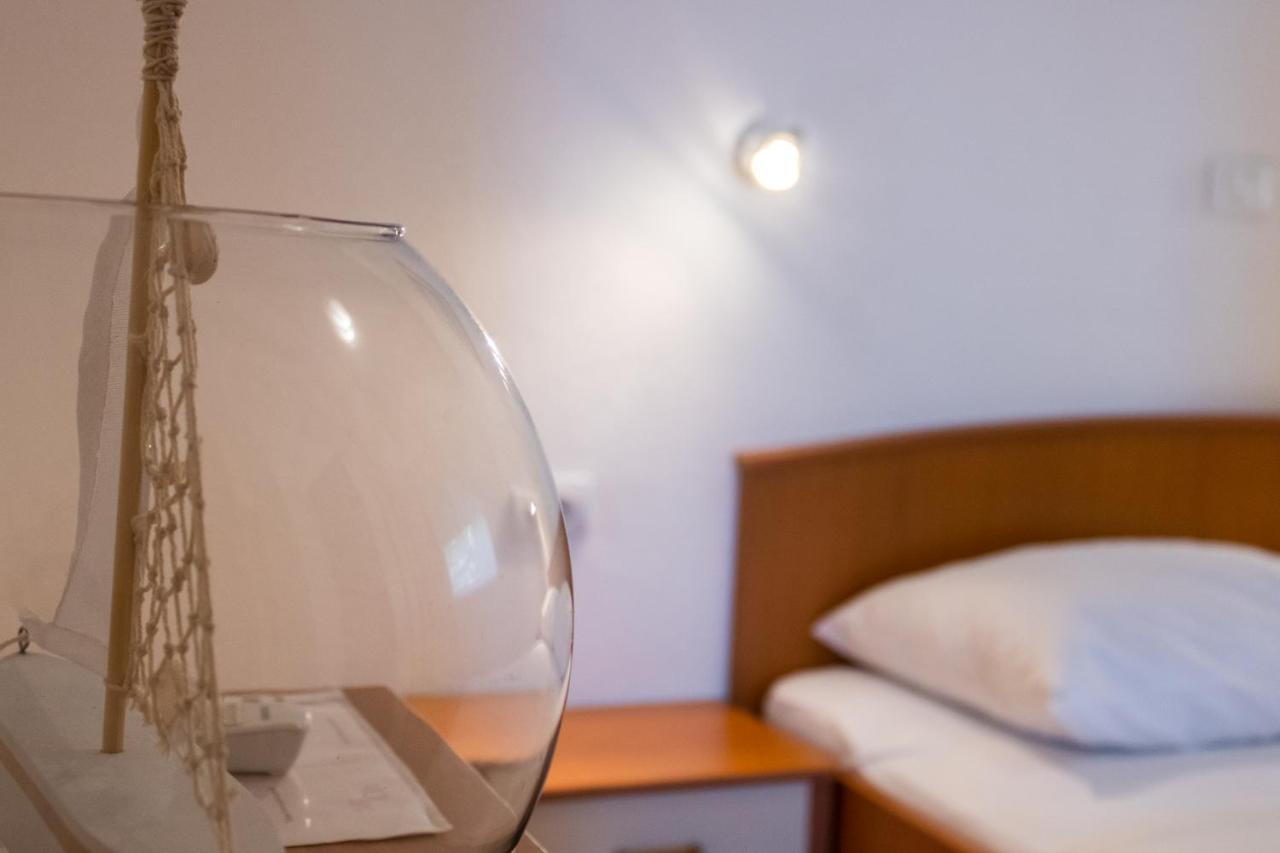Apartments Maris Baška Voda Zewnętrze zdjęcie